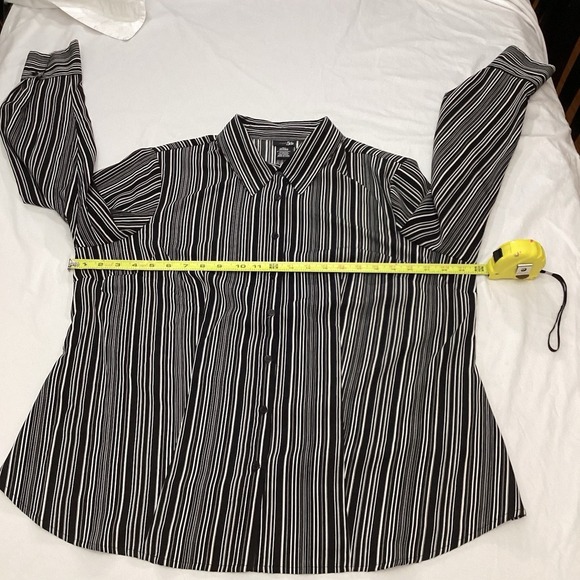 East 5th Black/Gray/White Polyester Stretch Striped Long Sleeves Blouse 1X - Picture 4 of 7